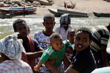 Refugees cross into Sudan