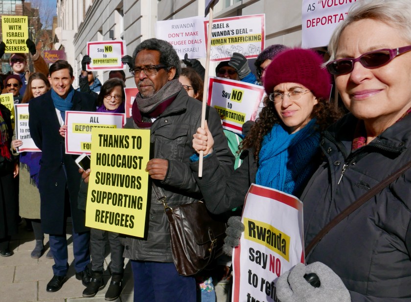 Demonstration by Jewish and Eritrean activists against Israeli deportations outside Rwandan embassy London