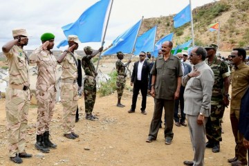 Somali President Hassan S. Mohamud reviews troops Eritrea 10 July 2022